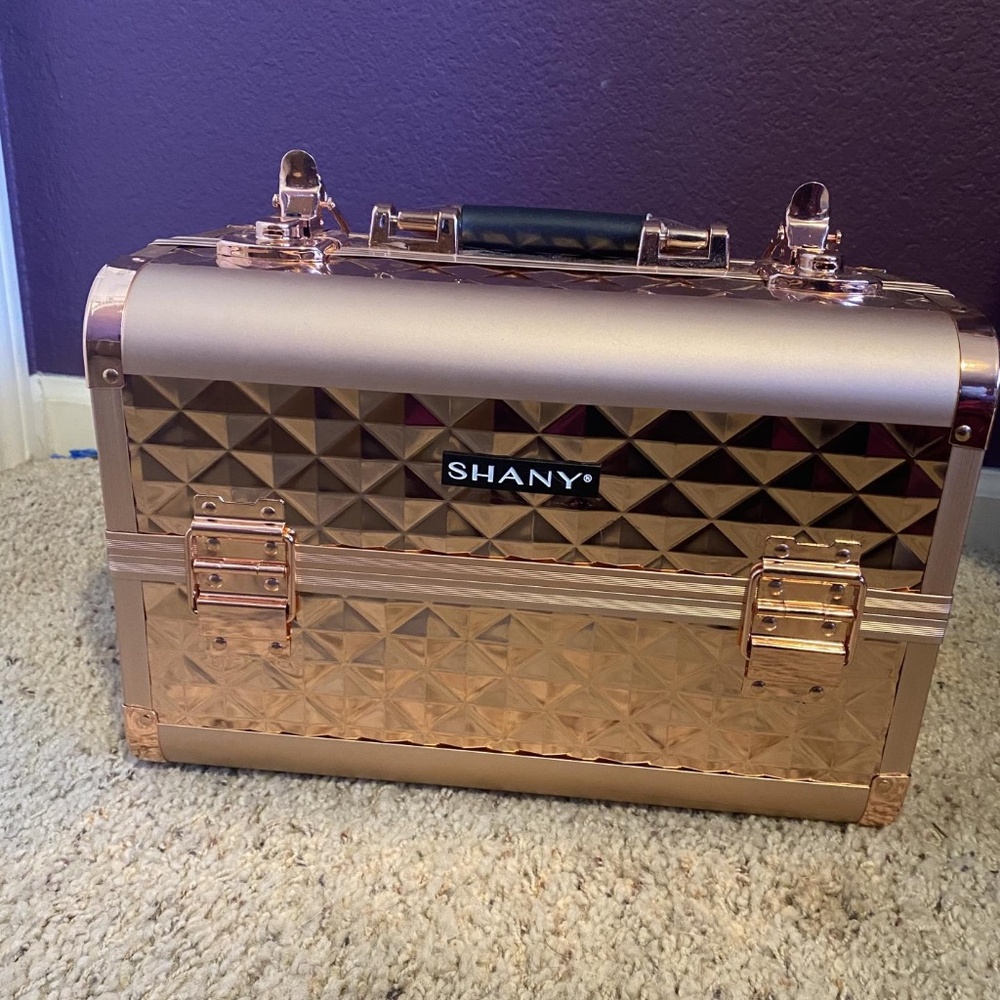 NWT Fantasy Collection Makeup Cosmetics Train Case